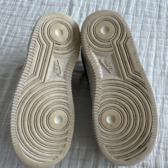 Air Force 1 LV8 GS 'Have A Nike Day' - Picture 4 of 4